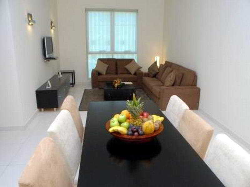 Royal Ascot Hotel Apartment - Kirklees 2 두바이 외부 사진